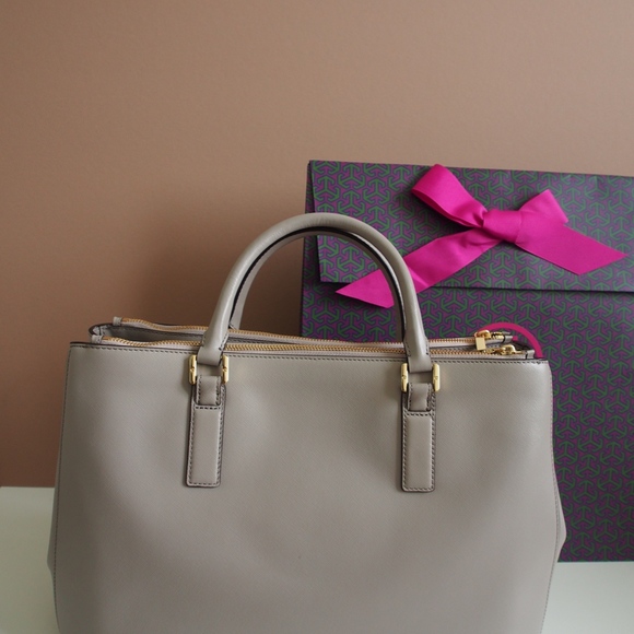 Tory Burch Robinson Double Zip-Dust StormLarge - Picture 2 of 8